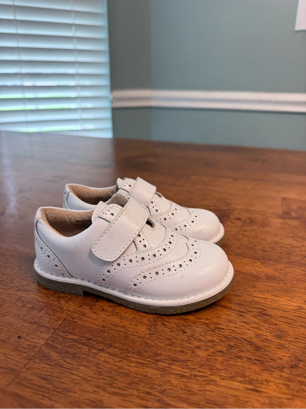 Footmates Wyatt White Leather Oxford Dress Shoes Toddler Boy size 7